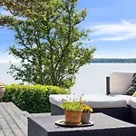 Sten - 30m From The Sea By Interhome *
