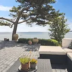 Sten - 30m From The Sea By Interhome