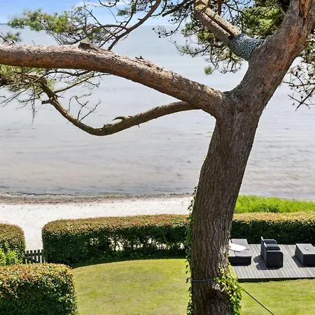 Sten - 30m From The Sea By Interhome Bjert Strand
